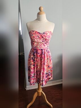 Shoshanna Strapless Floral Fit-and-Flare Dress in Pink, Purple & Coral